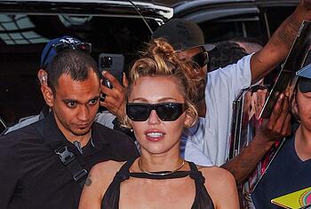Miley Cyrus nipples