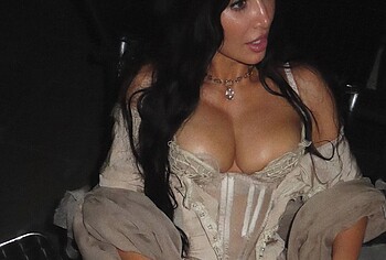 Kim Kardashian pusyy
