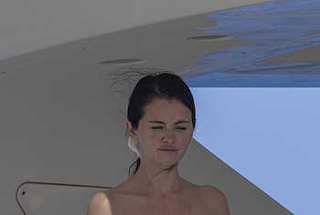 Selena Gomez nudes