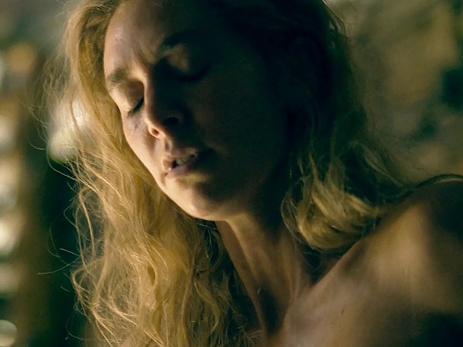 Vanessa Kirby nude