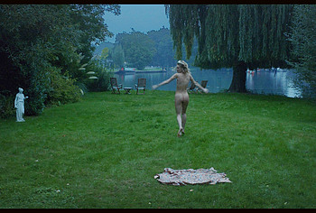 Vanessa Kirby naked