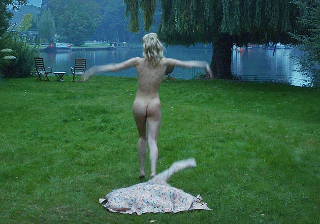 Vanessa Kirby nude