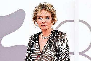 Valeria Golino oops