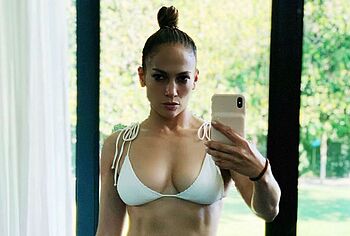 Jennifer Lopez oops moment