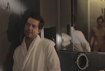 Laura Gordon nude in Embedded