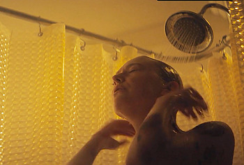 Dakota Fanning nude in Vicious