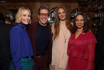 Leslie Bibb nude photos