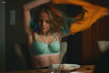 Lili Epply nude in 90