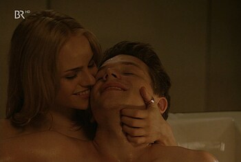 Lili Epply naked in Schnell ermittelt Gudrun Schatzinger