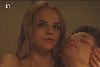 Lili Epply naked in Schnell ermittelt Gudrun Schatzinger