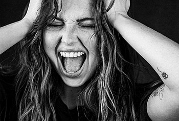 Samantha Hanratty nude photos