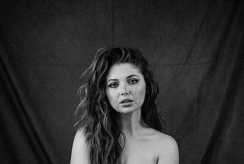 Samantha Hanratty naked