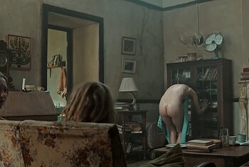 Embeth Davidtz nsfw