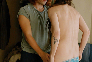 Taryn Manning nude scenes