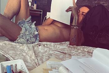 Taryn Manning nude pics