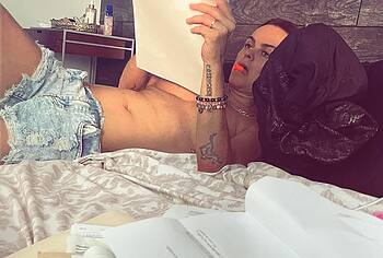 Taryn Manning nude pics