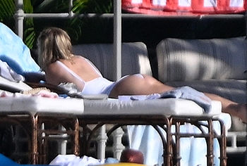 Sydney Sweeney bikini photos