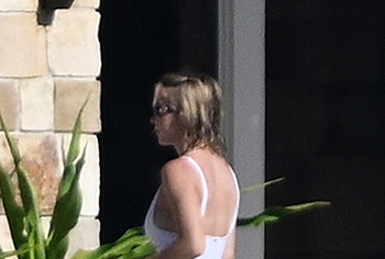 Sydney Sweeney bikini photos