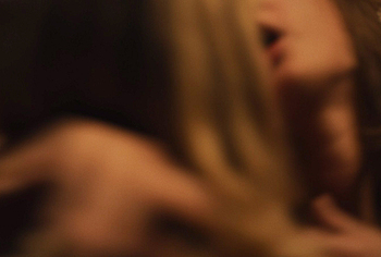 Almudena Amor nude in Pose